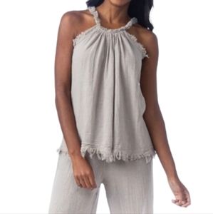 94.) Cobblestone Living Top